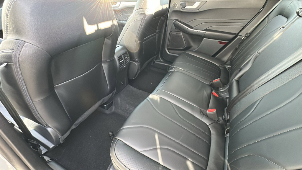 New 2026 Ford Escape Platinum w/ Premium Technology Package AWD/4WD image 24