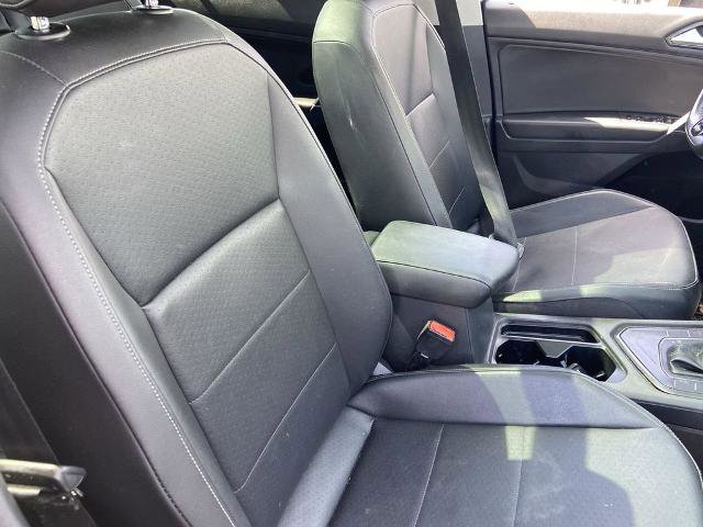 Used 2018 Volkswagen Tiguan SEL FWD image 25