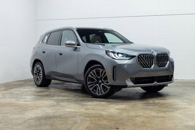 Certified 2025 BMW X3 xDrive30i w/ Premium Package AWD/4WD image 4