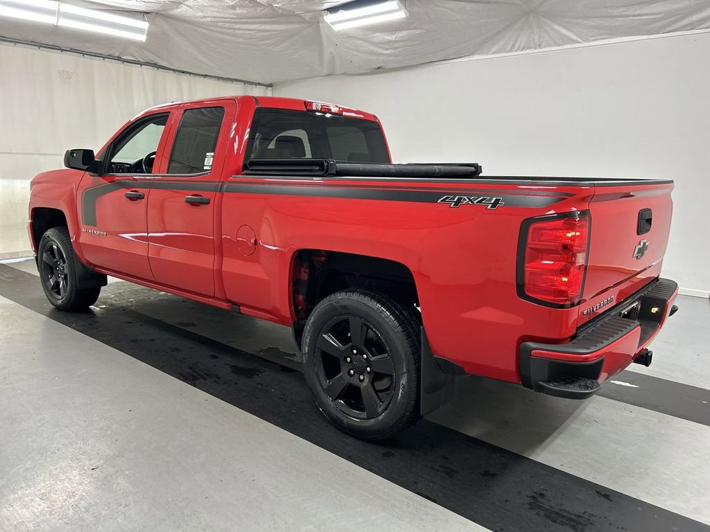 Used 2018 Chevrolet Silverado 1500 Custom w/ Custom Value Package image 7