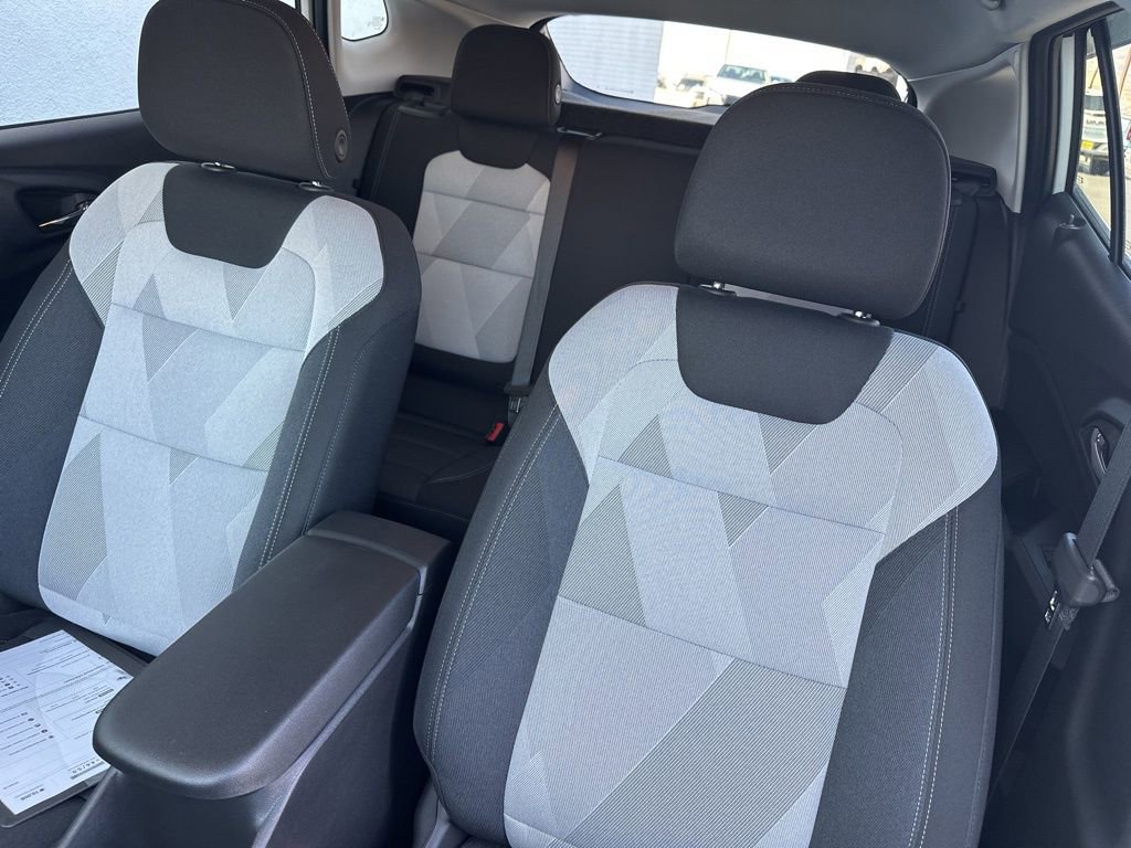Certified 2026 Chevrolet Trax LS w/ LS Convenience Package FWD image 20