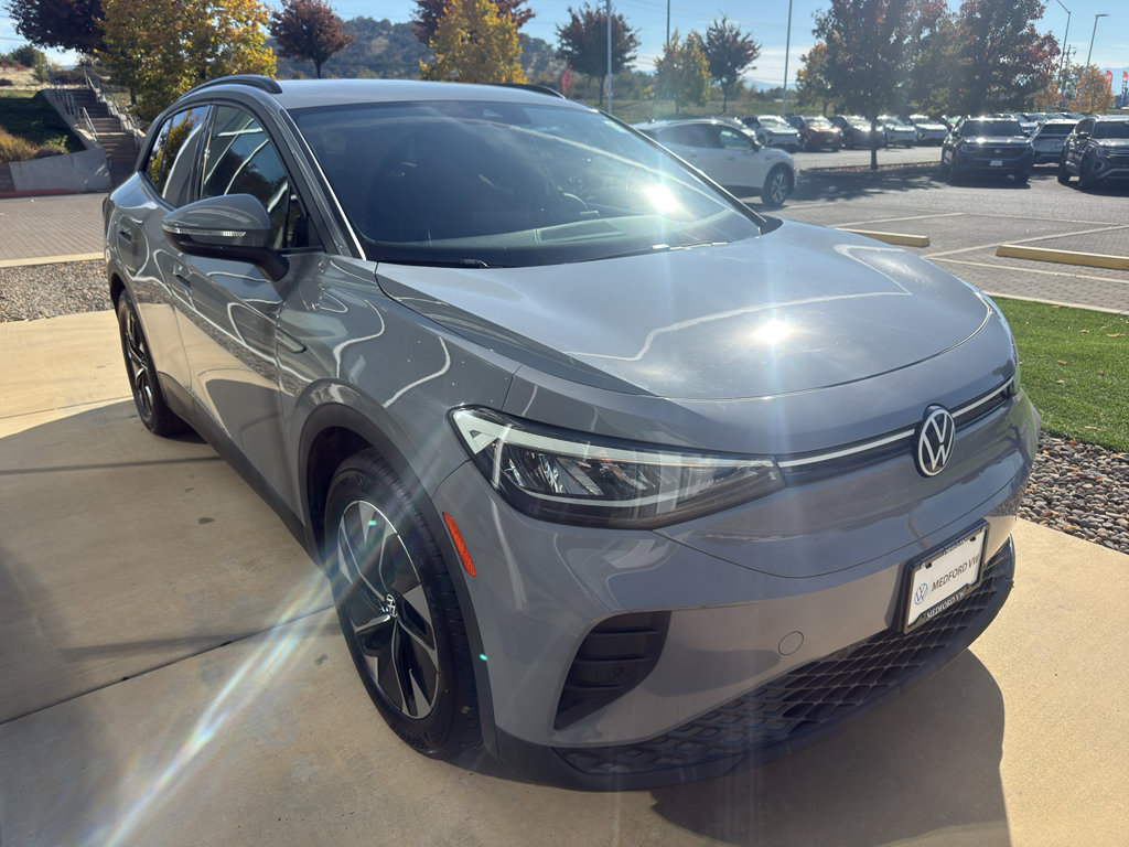 Used 2021 Volkswagen ID.4 Pro w/ ID.4 Protection Package image 3
