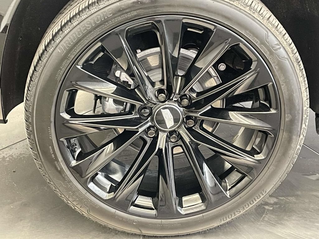 Used 2026 Cadillac Escalade Platinum Sport w/ LPO, ONYX Package AWD/4WD image 13
