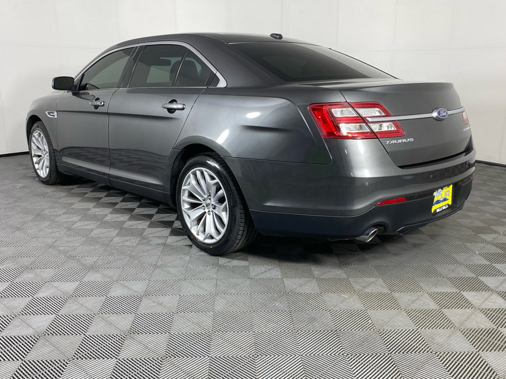 Used 2015 Ford Taurus Limited w/ Equipment Group 301A FWD image 9