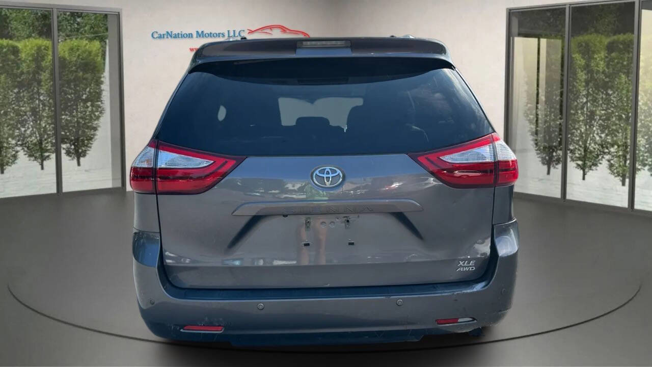 Used 2015 Toyota Sienna XLE Premium image 4