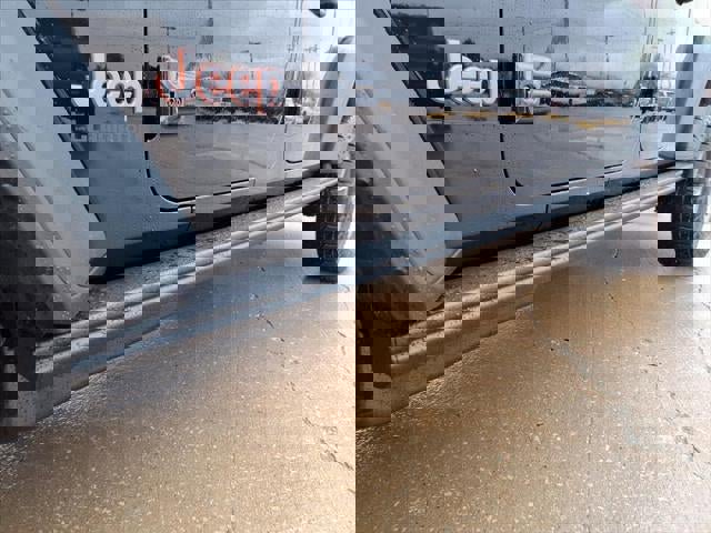 New 2026 Jeep Gladiator Mojave w/ Steel Bumper Group image 60