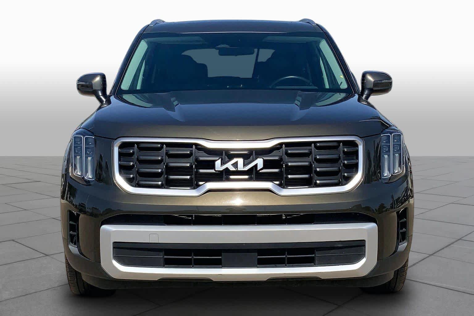 Certified 2025 Kia Telluride S AWD/4WD image 4