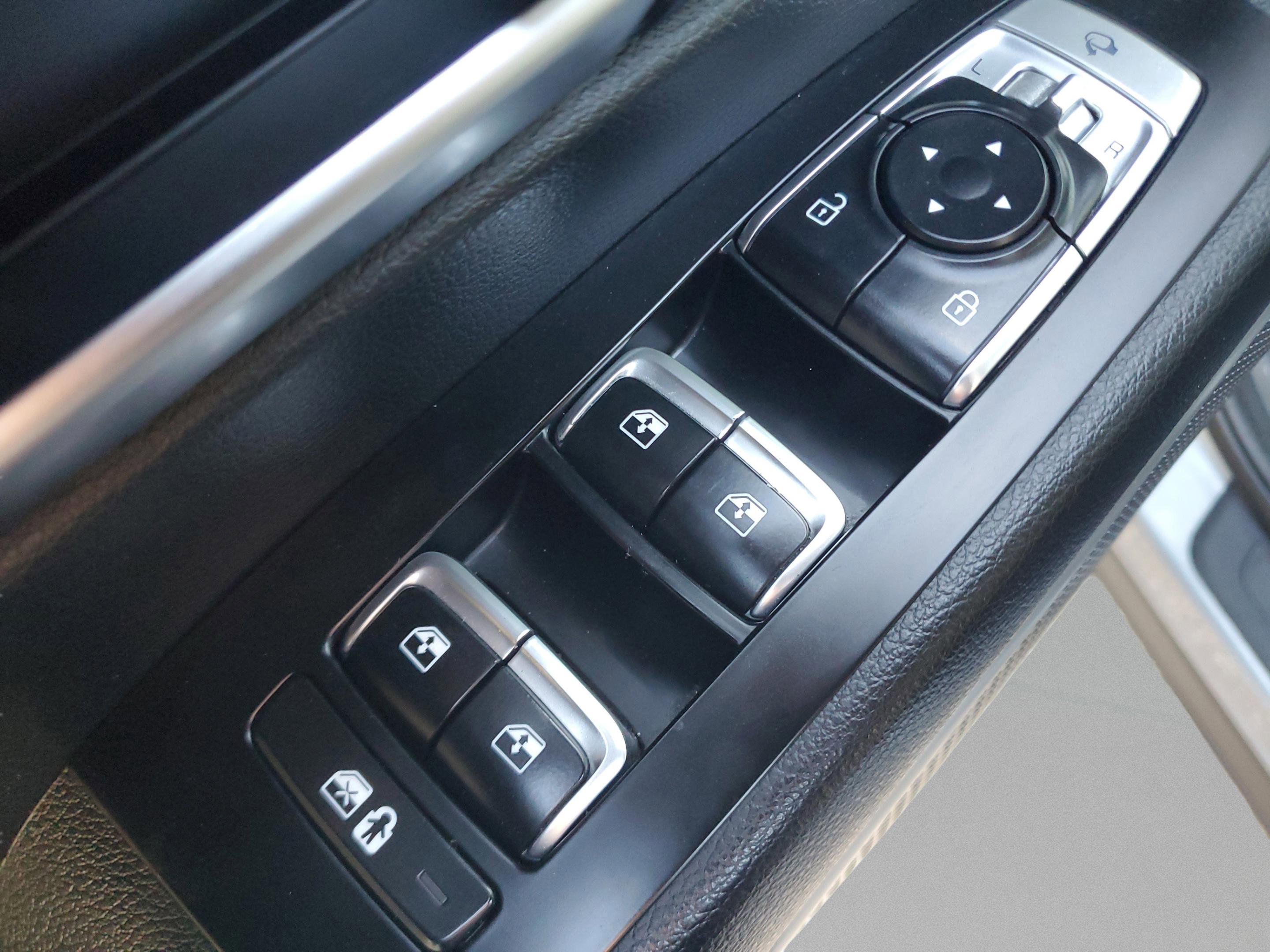 Used 2020 Kia Telluride EX w/ EX Premium Package image 15