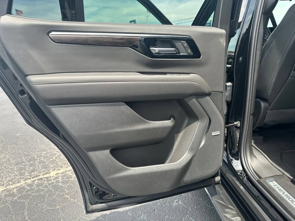 New 2026 Chevrolet Tahoe Premier AWD/4WD image 13