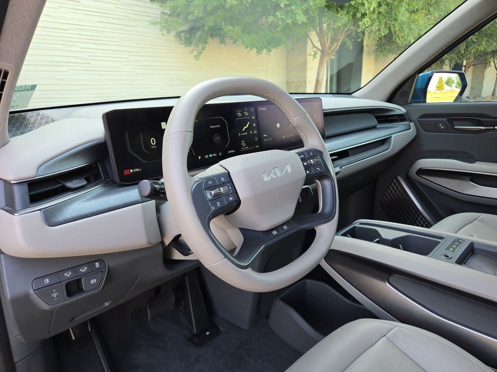 Certified 2024 Kia EV9 Wind AWD/4WD image 2