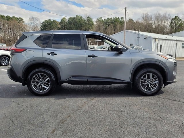 Used 2023 Nissan Rogue S image 6