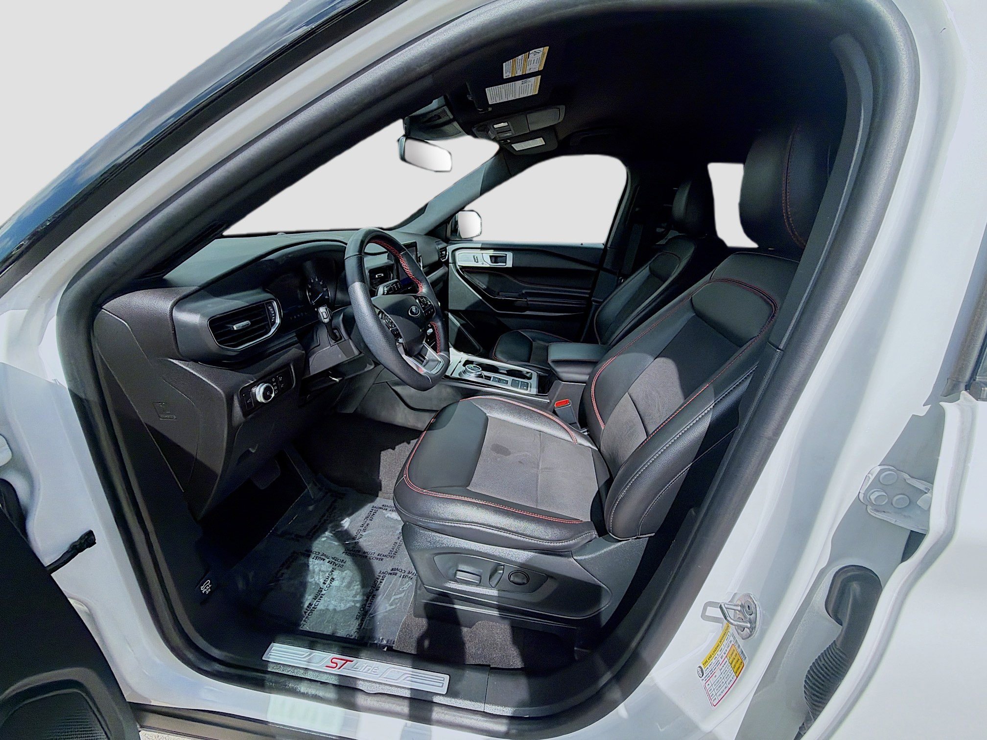 Used 2023 Ford Explorer ST-Line w/ Class IV Trailer Tow Package image 19