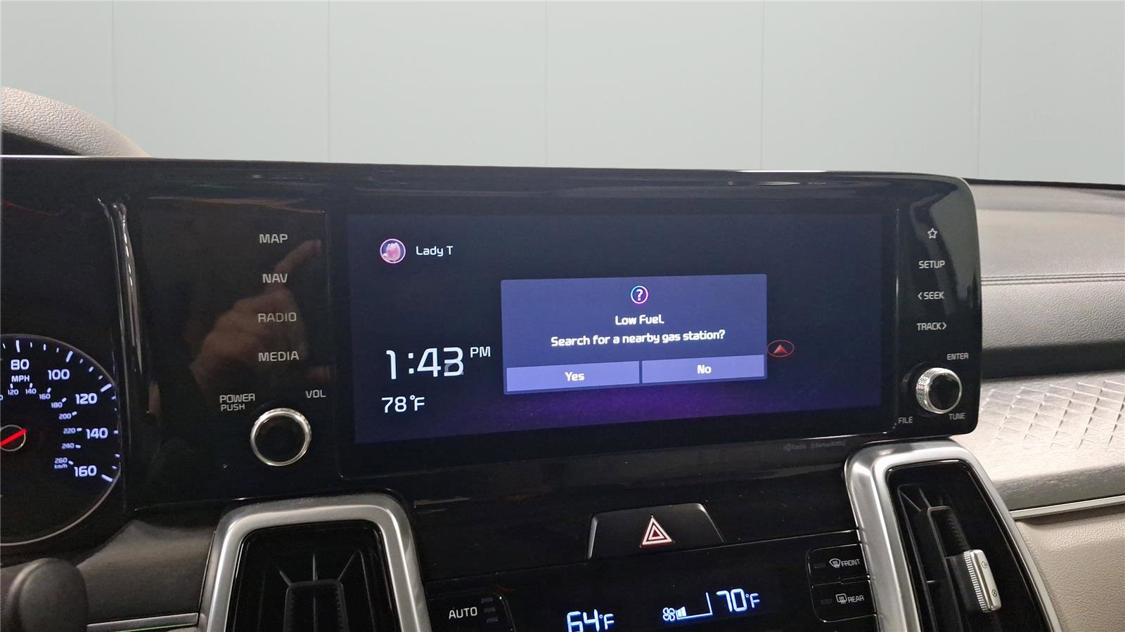 Used 2021 Kia Sorento SX AWD/4WD image 16