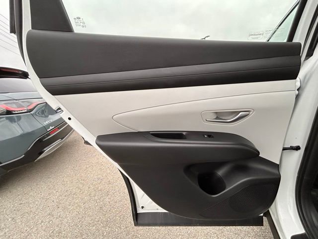 Used 2025 Hyundai Tucson SE AWD/4WD image 37