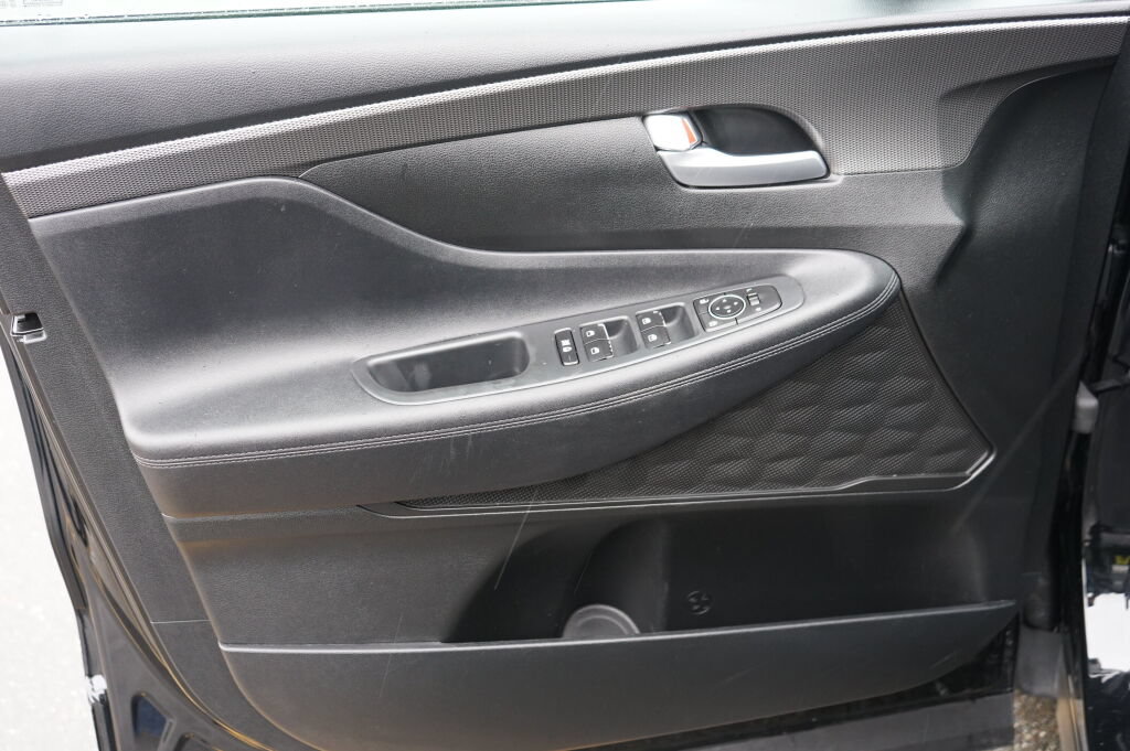 Used 2019 Hyundai Santa Fe SEL AWD/4WD image 7