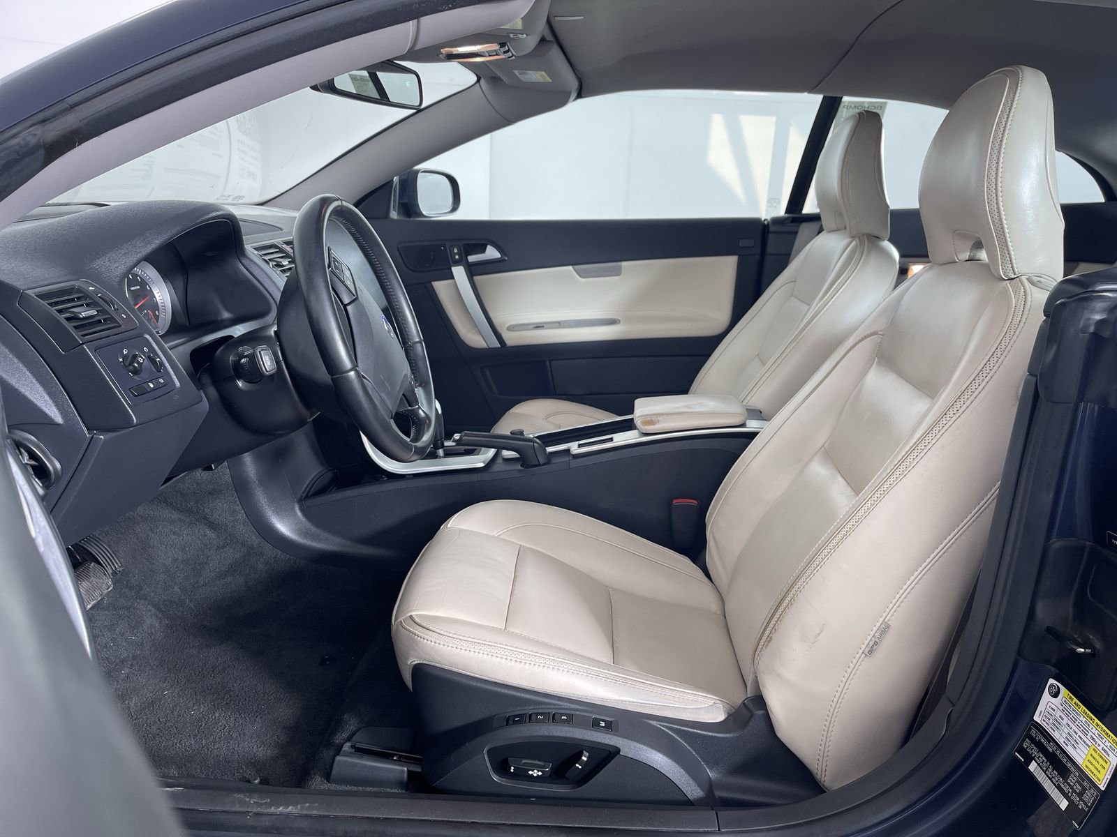 Used 2013 Volvo C70 T5 w/ Climate Pkg FWD image 15