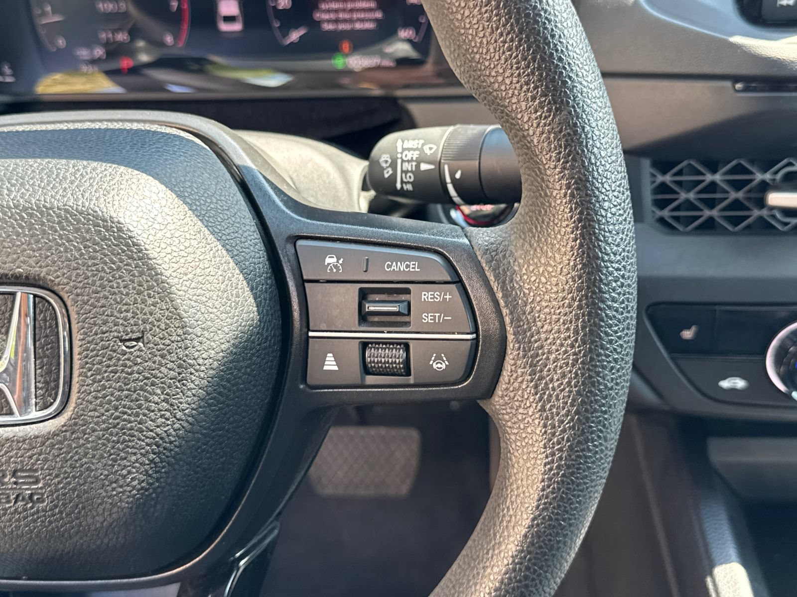 Used 2025 Honda Accord SE image 25