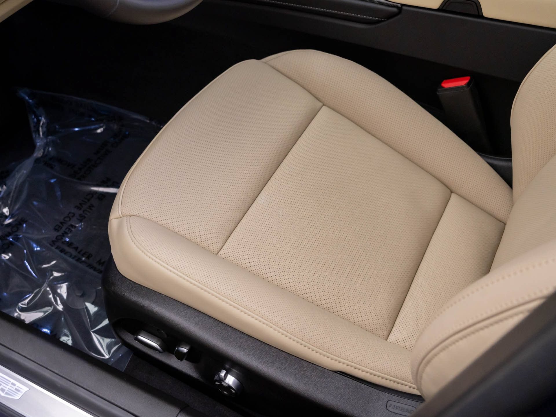 Certified 2026 Cadillac CT5 Premium Luxury w/ LPO, ONYX Package AWD/4WD image 18