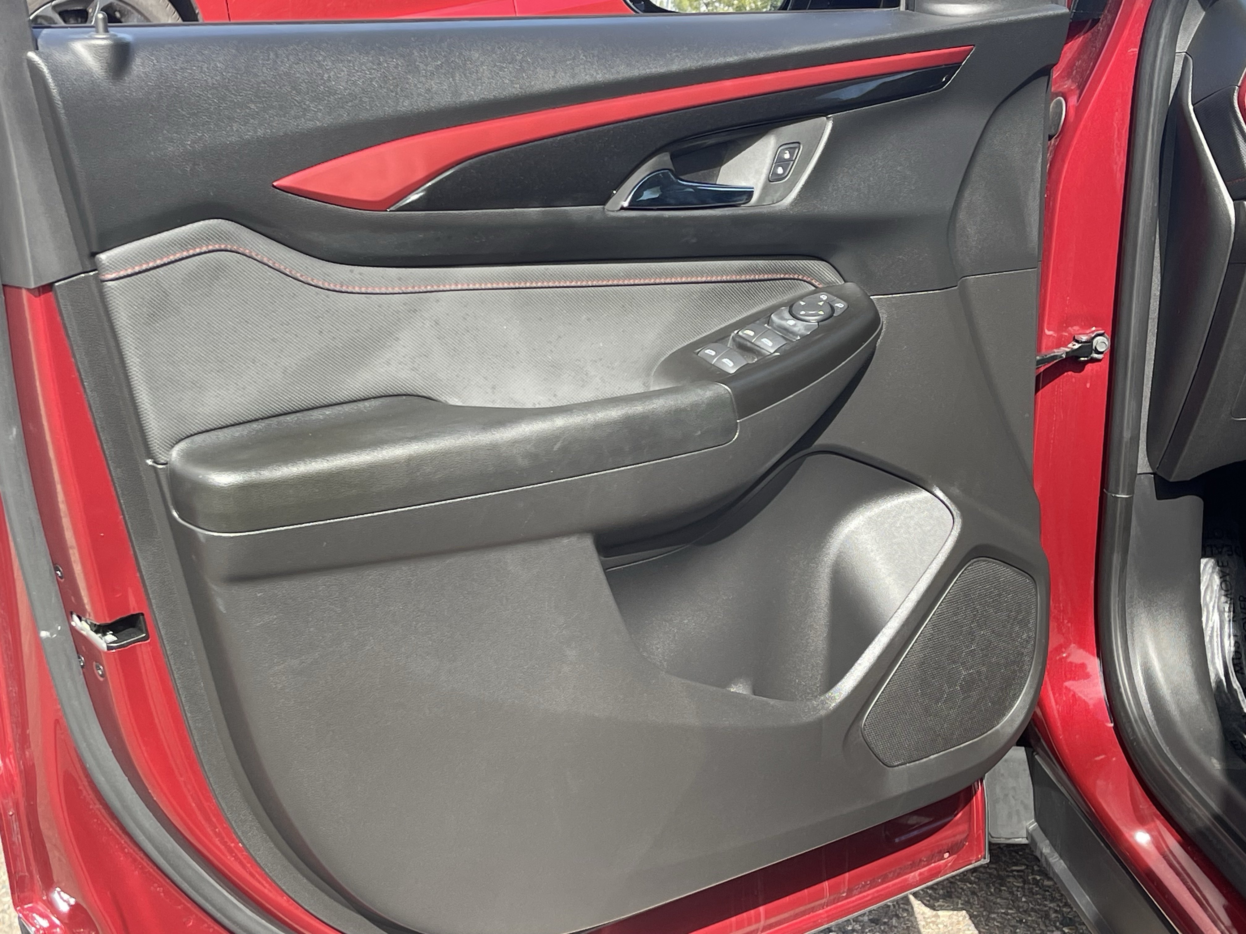 Used 2025 Chevrolet TrailBlazer RS FWD image 20