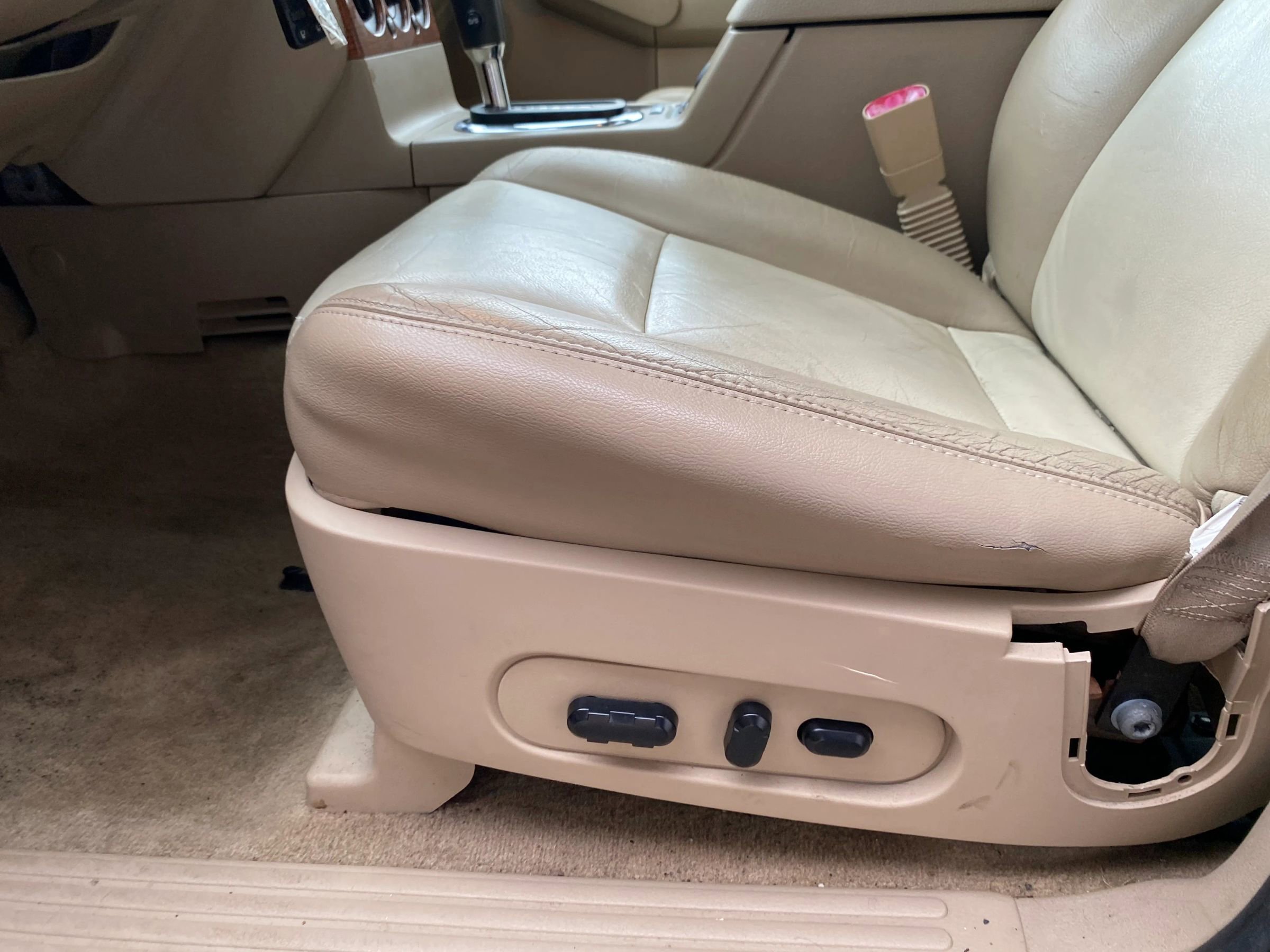 Used 2008 Ford Explorer Eddie Bauer AWD/4WD image 23