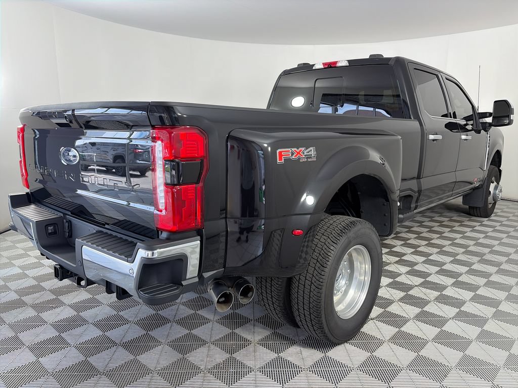 Used 2023 Ford F350 Lariat w/ Lariat Ultimate Package AWD/4WD image 7