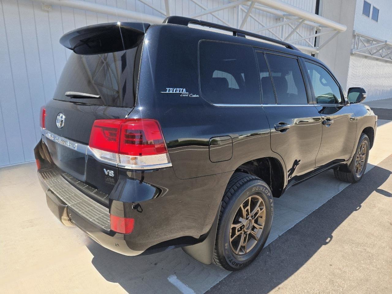 Used 2020 Toyota Land Cruiser Heritage Edition image 13