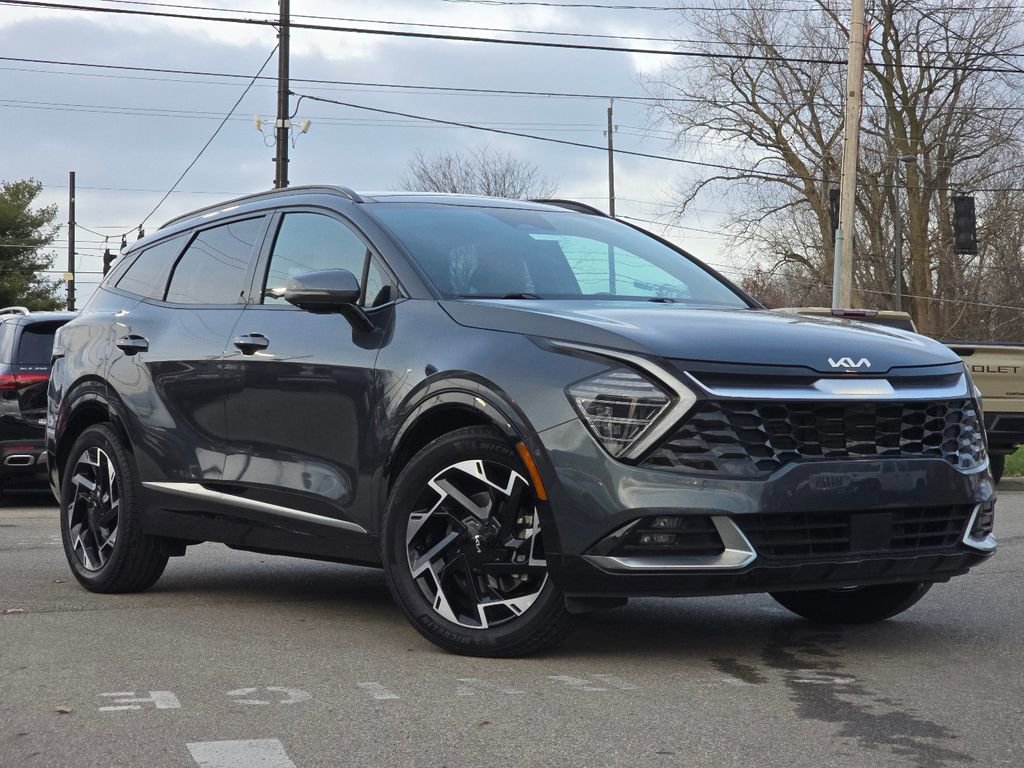 Used 2023 Kia Sportage SX image 2