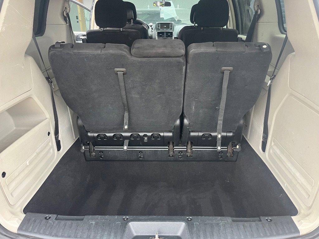 Used 2011 Dodge Grand Caravan Crew image 13