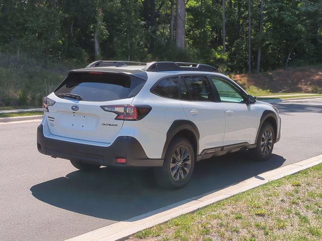 Used 2025 Subaru Outback Onyx Edition AWD/4WD image 13