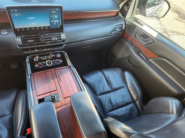 Certified 2023 Lincoln Navigator L Reserve image 15