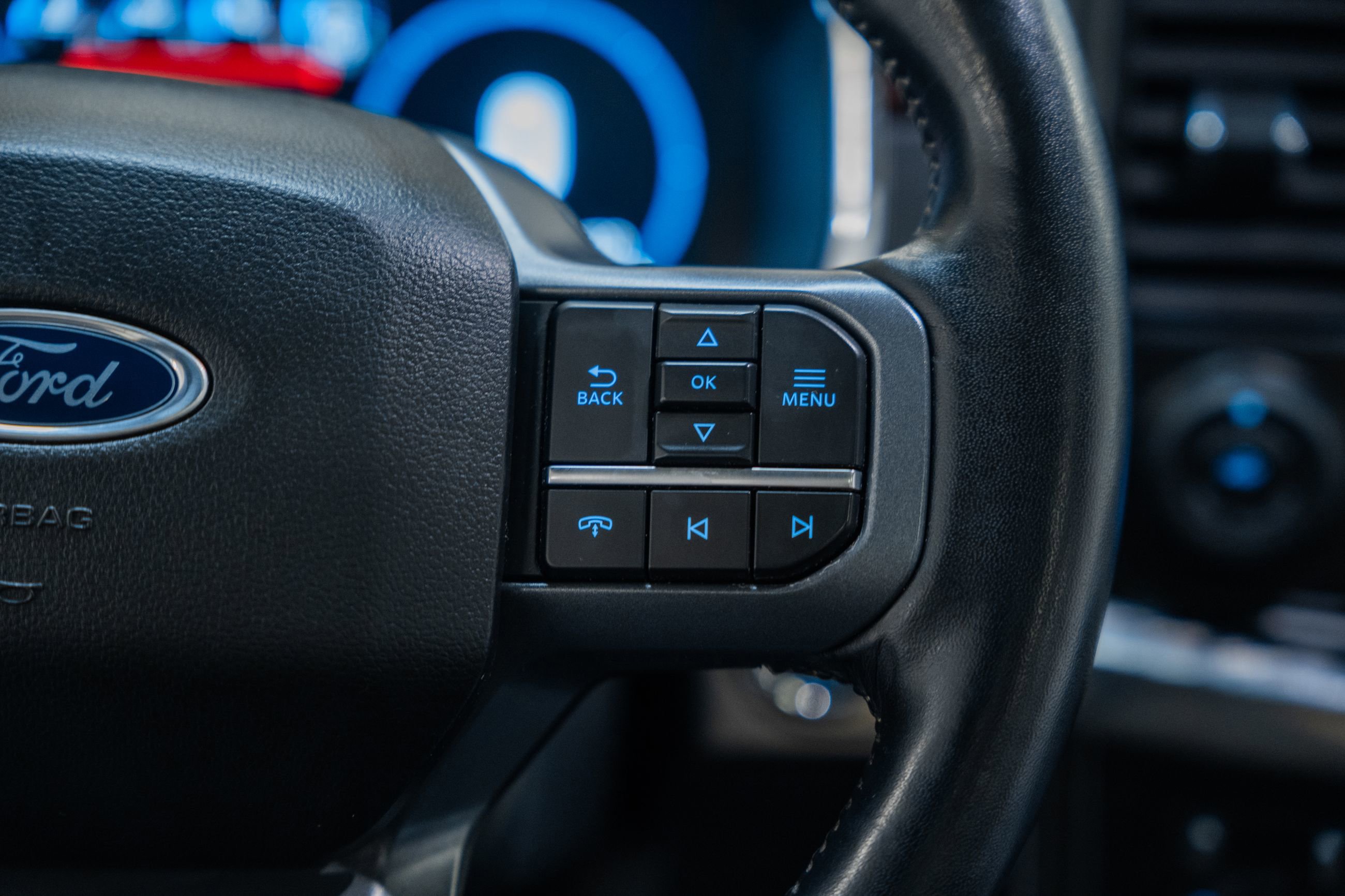 Certified 2023 Ford F150 Lariat w/ Equipment Group 502A High image 32