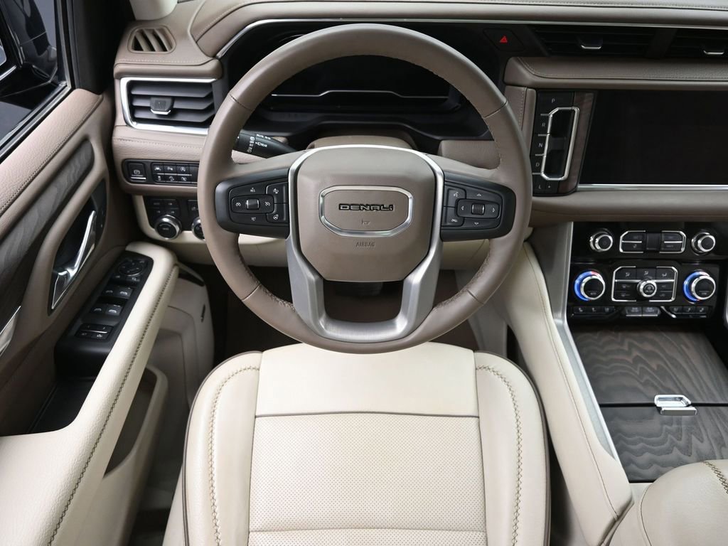 Used 2023 GMC Yukon XL Denali w/ Max Trailering Package image 13