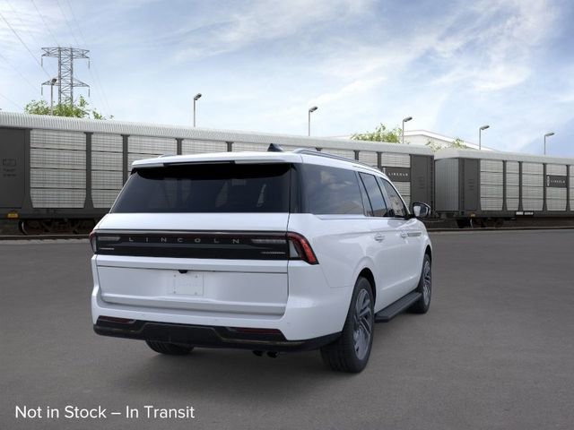 New 2026 Lincoln Navigator L Premier AWD/4WD image 9