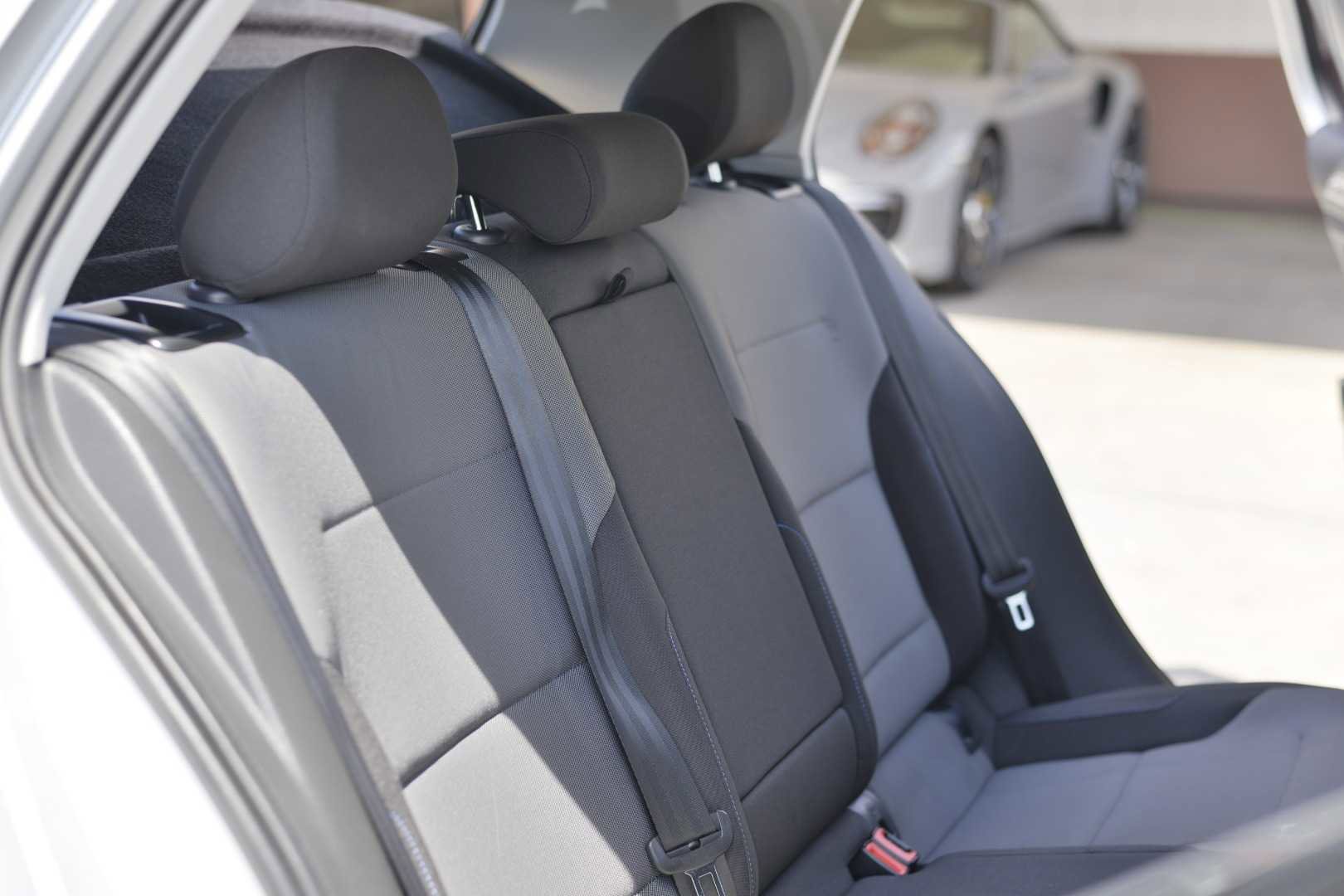 Used 2015 Volkswagen e-Golf SEL Premium image 19