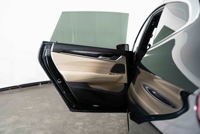 Used 2018 BMW 640i Gran Turismo xDrive AWD/4WD image 12