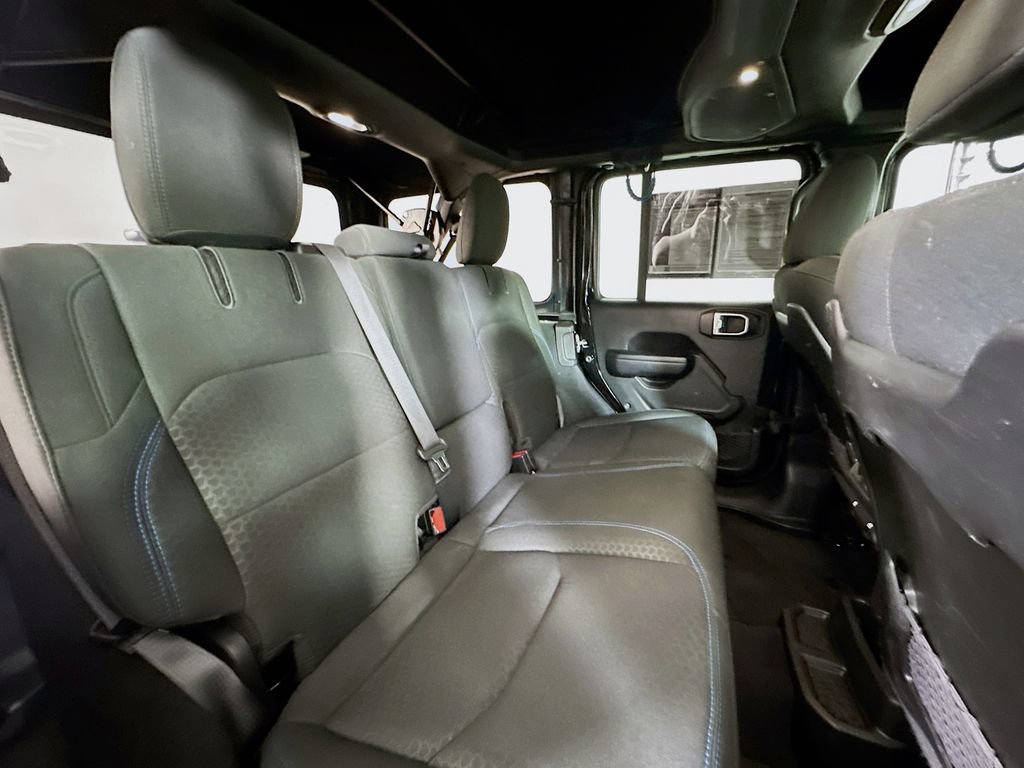 Used 2024 Jeep Wrangler Unlimited Rubicon 4xe image 11
