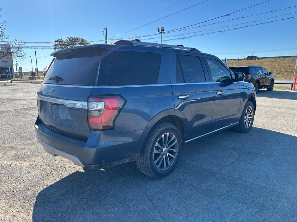 Used 2018 Ford Expedition Limited w/ Equipment Group 301A AWD/4WD image 5