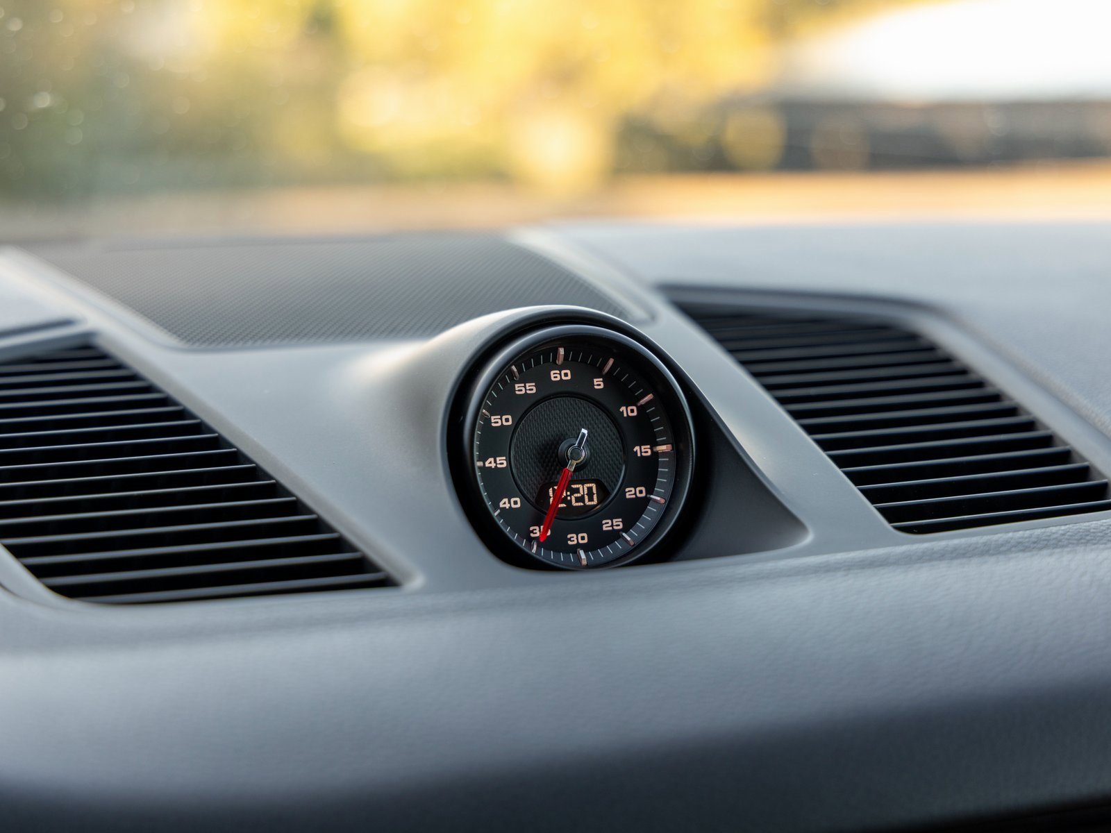 Certified 2023 Porsche Cayenne S image 33