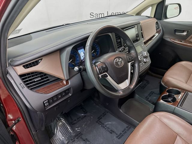 Used 2020 Toyota Sienna Limited Premium AWD/4WD image 11