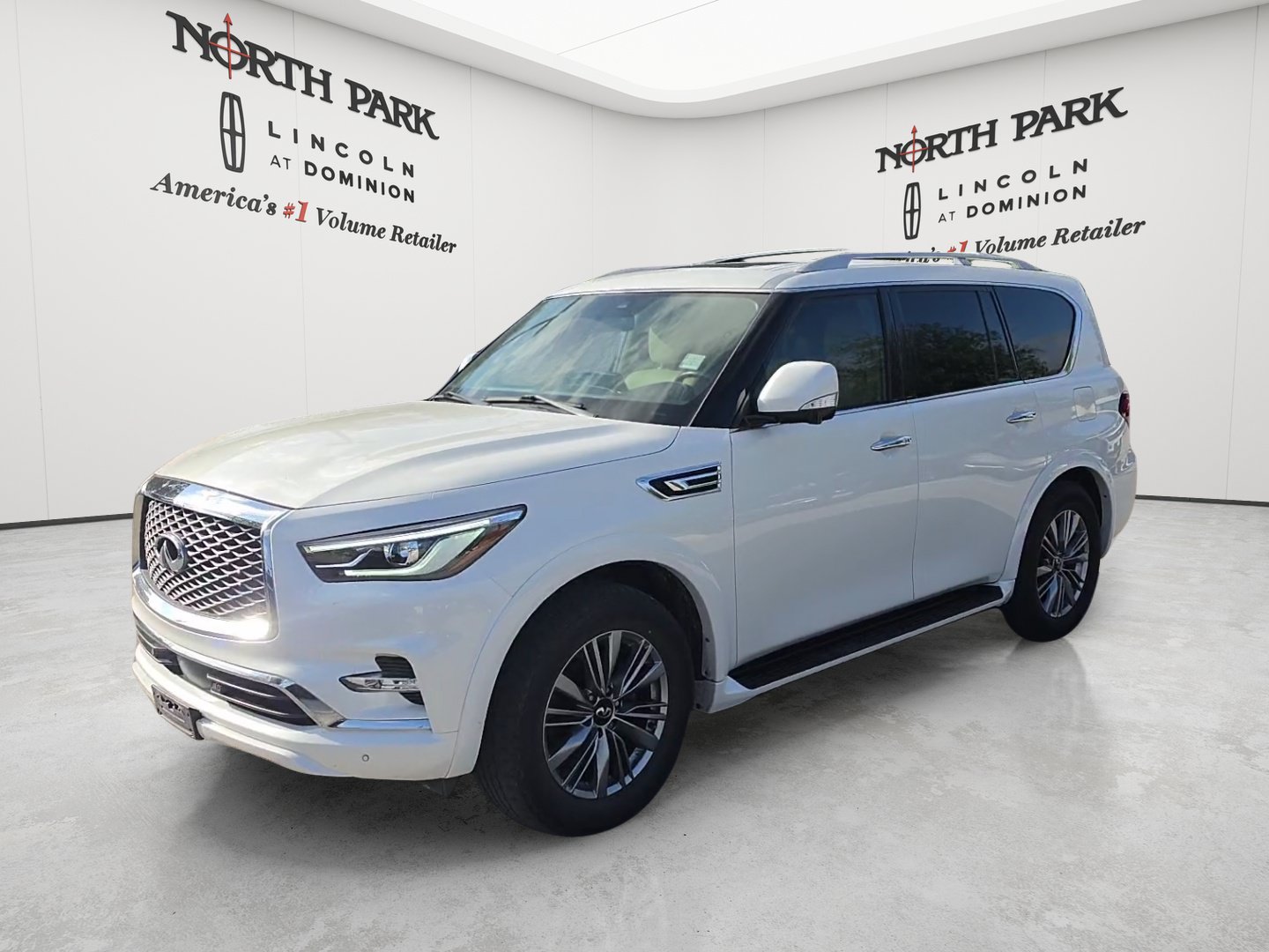Used 2022 INFINITI QX80 Luxe w/ All-Season Package RWD image 1