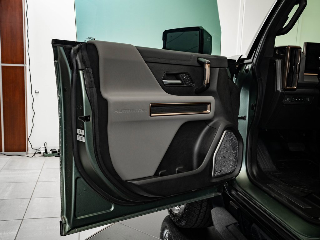 Used 2024 GMC Hummer EV 3X image 30