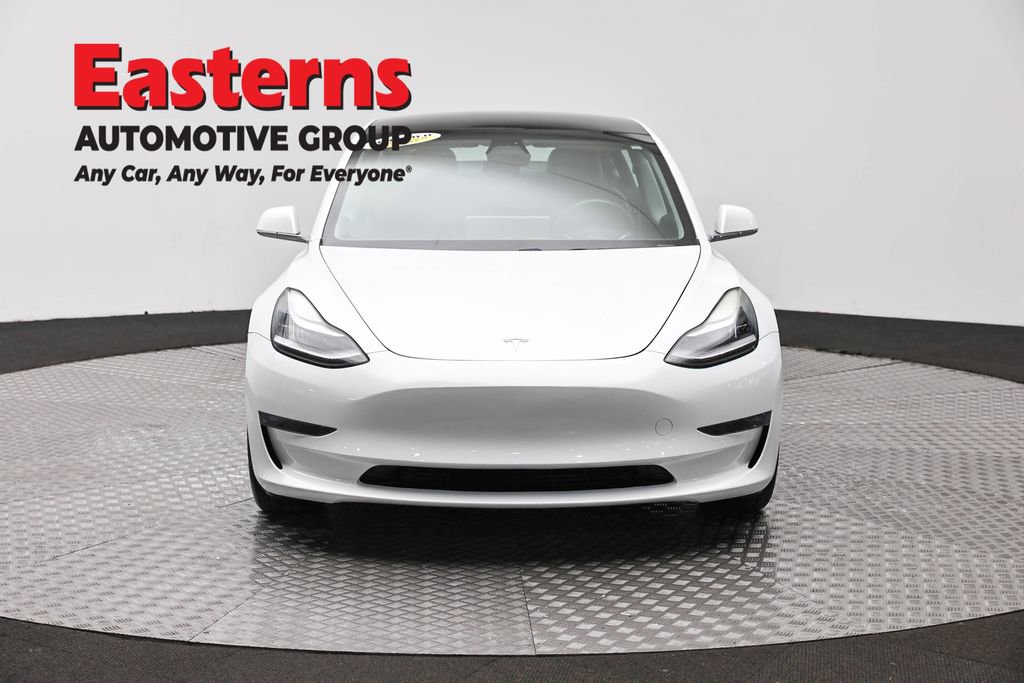 Used 2019 Tesla Model 3 Standard Range RWD image 2
