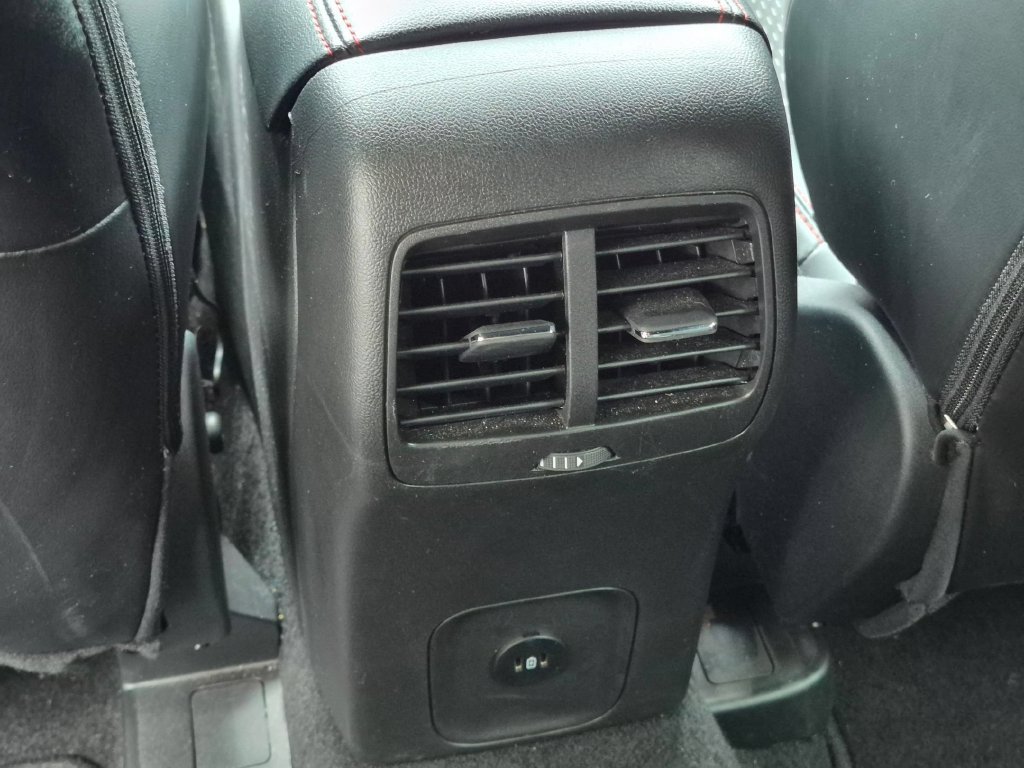Used 2025 Ford Escape ST-Line FWD image 25
