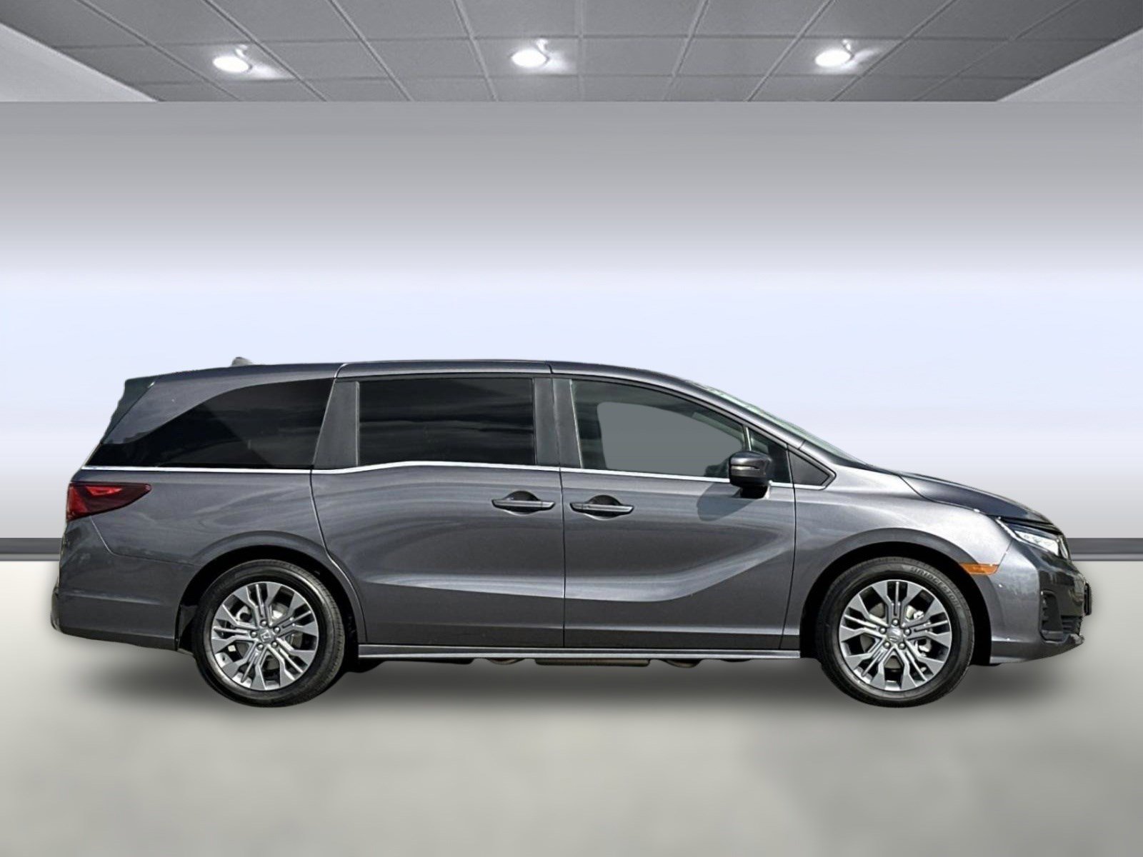 New 2026 Honda Odyssey Touring image 7