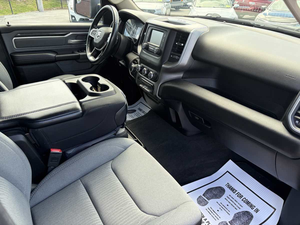 Used 2019 RAM 1500 Big Horn AWD/4WD image 24
