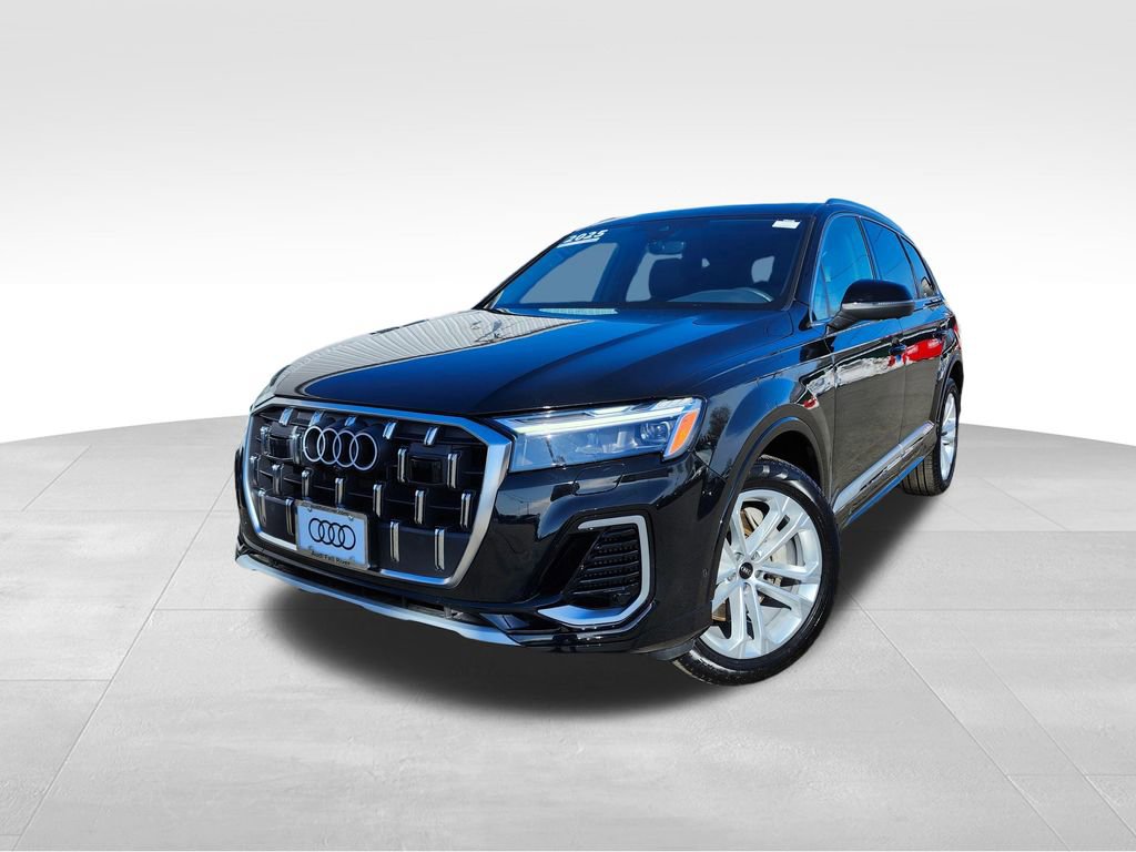 Certified 2025 Audi Q7 3.0T Premium Plus image 3