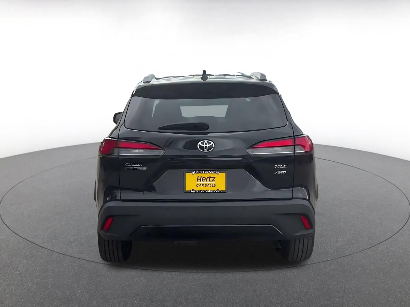 Used 2022 Toyota Corolla Cross XLE AWD/4WD image 12