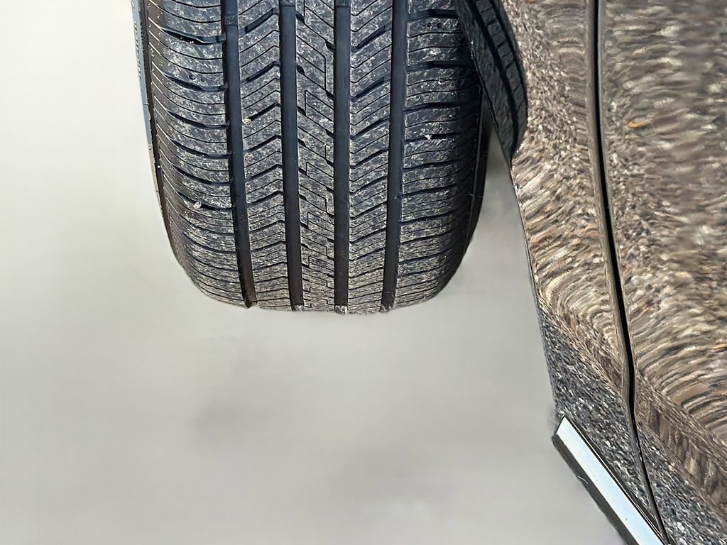 Used 2023 Toyota Sienna XLE image 43