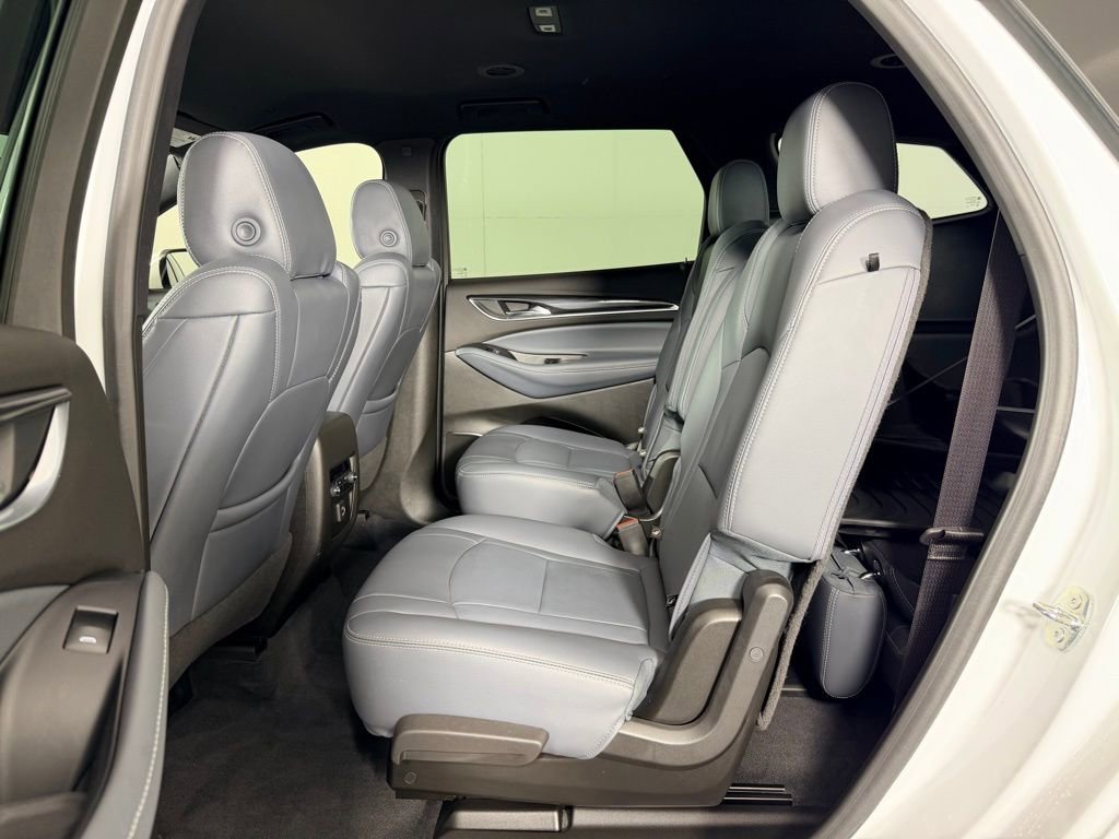 Used 2023 Buick Enclave Essence FWD image 25