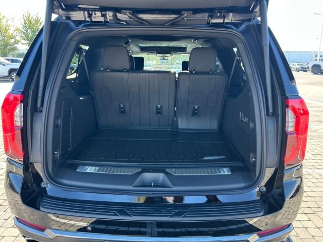 New 2026 GMC Yukon XL AT4 w/ AT4 Premium Plus Package image 24